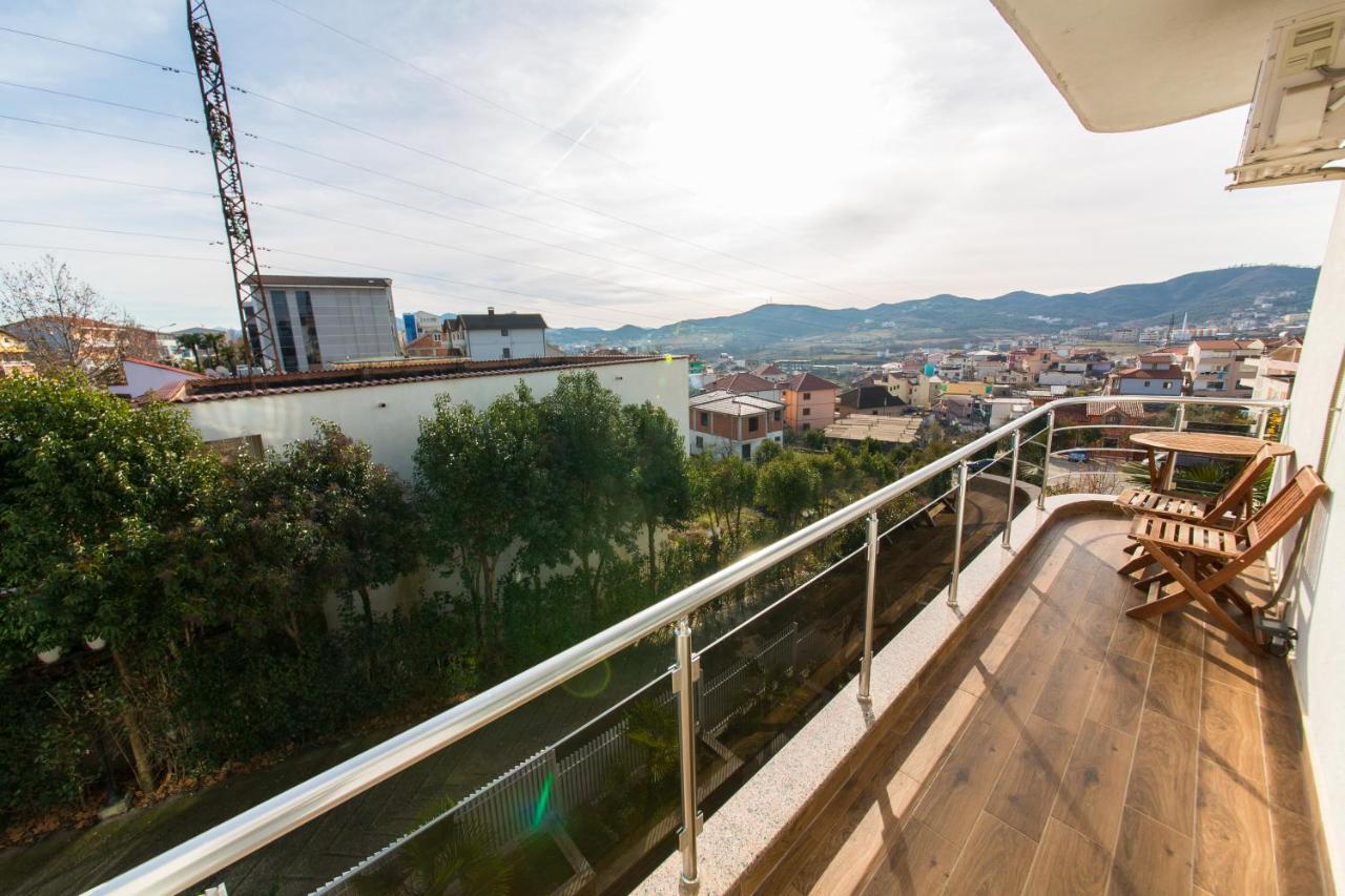 Hotel Denver Tirana Bagian luar foto